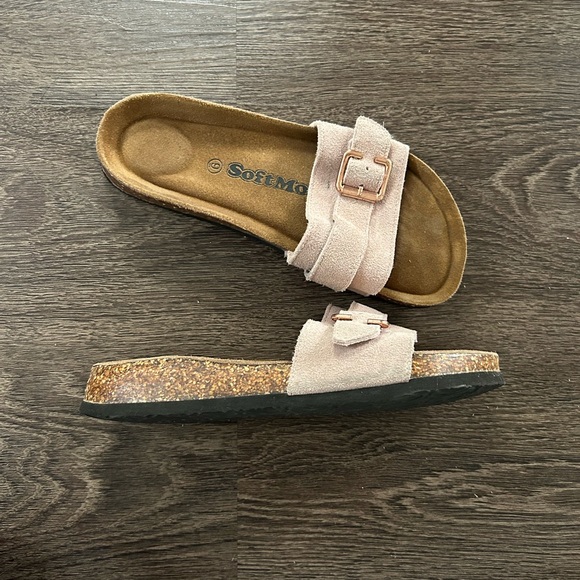 Softmoc lilac suede slide in size 9 - Picture 4 of 5